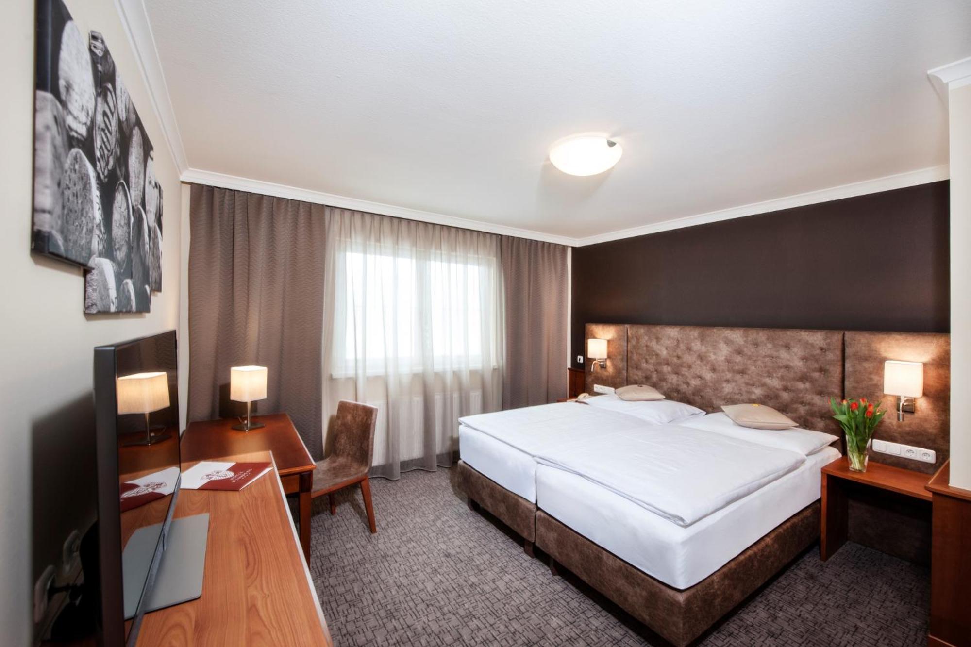 Hotel Weinberg Gmbh Preising 外观 照片